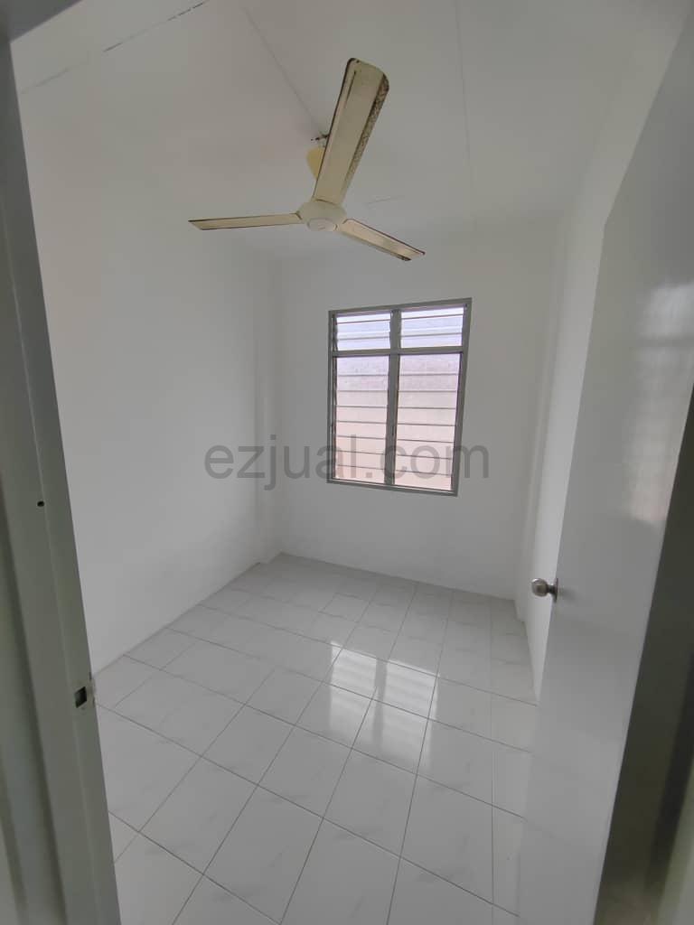 Apartment Sri Pulai Perdana 3rooms House For Rent(Level 5)