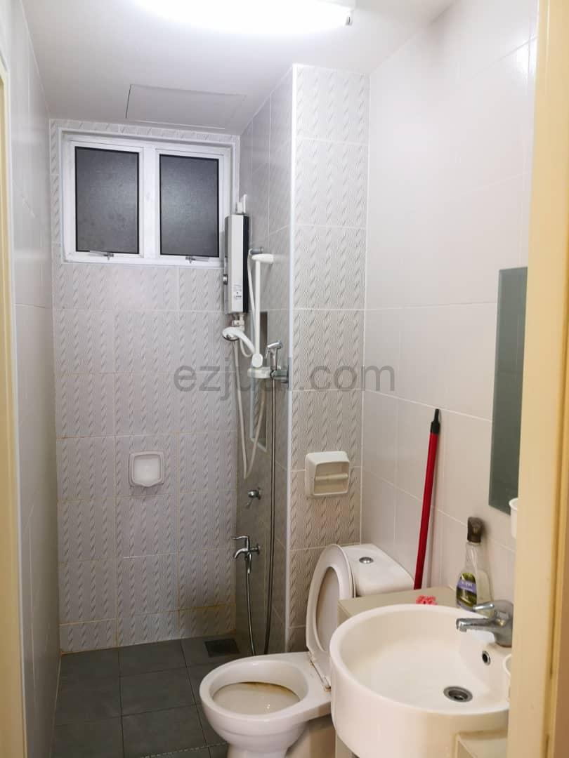 Austin Suites 1+1 room Middle Floor For Rent (RM1k Only)