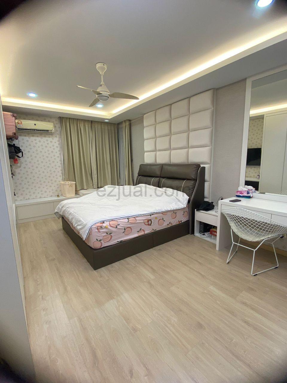 D'Ambience @Permas Jaya 3rooms Full Furnish & Renovated House For Sale