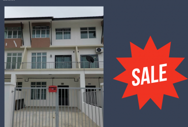 Tmn Scientex Utama@Senai 3-stry House For Sale (Bumi Lot)
