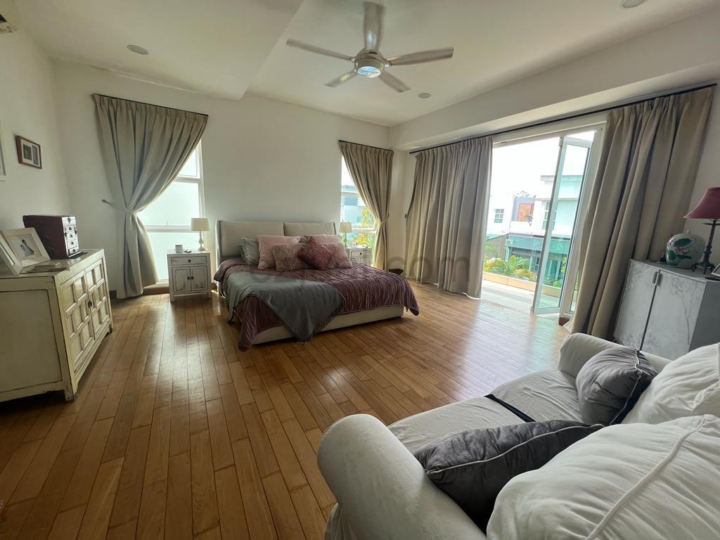 Noble Park@East Ledang 2-stry Bungalow House For Sale (Tenanted)