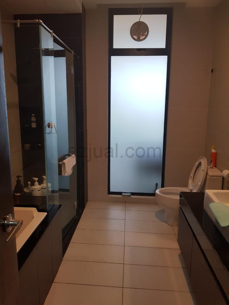 Straits View Residence@Permas Jaya 2-stry Semi-D Renovated House For Sale